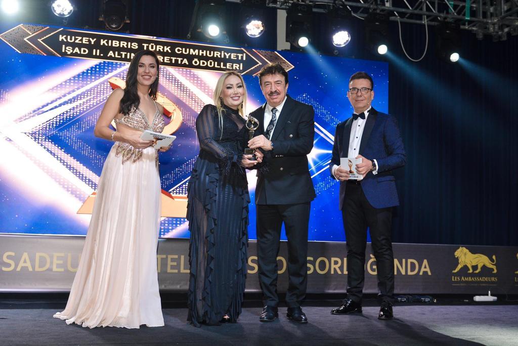 2022 KKTC İŞAD Altın Caretta Ödülleri Türkiye Yılın İş Kadını Ve Yılın Çıkış Yapan Kozmetik Markası Ödülleri